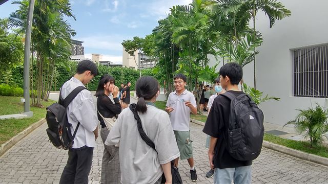 見学
