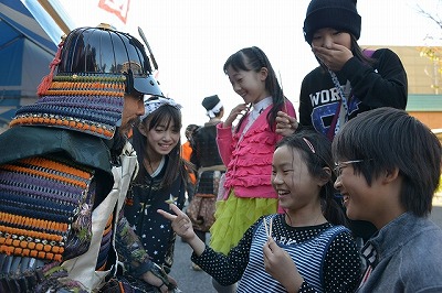 子ども達と若武者隊